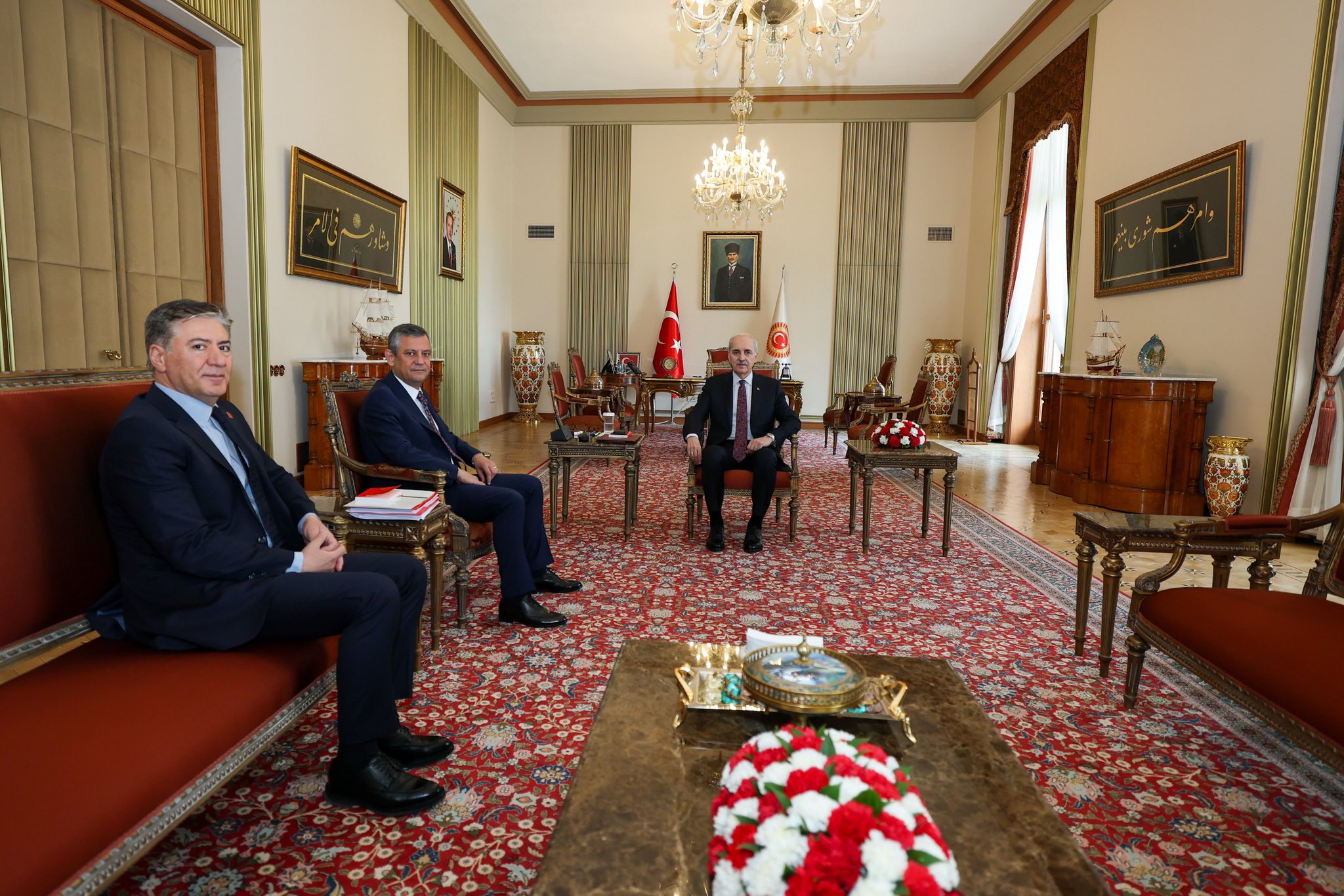 Özgür Özel: Sine-i millet söz konusu değil, ara seçim yapalım