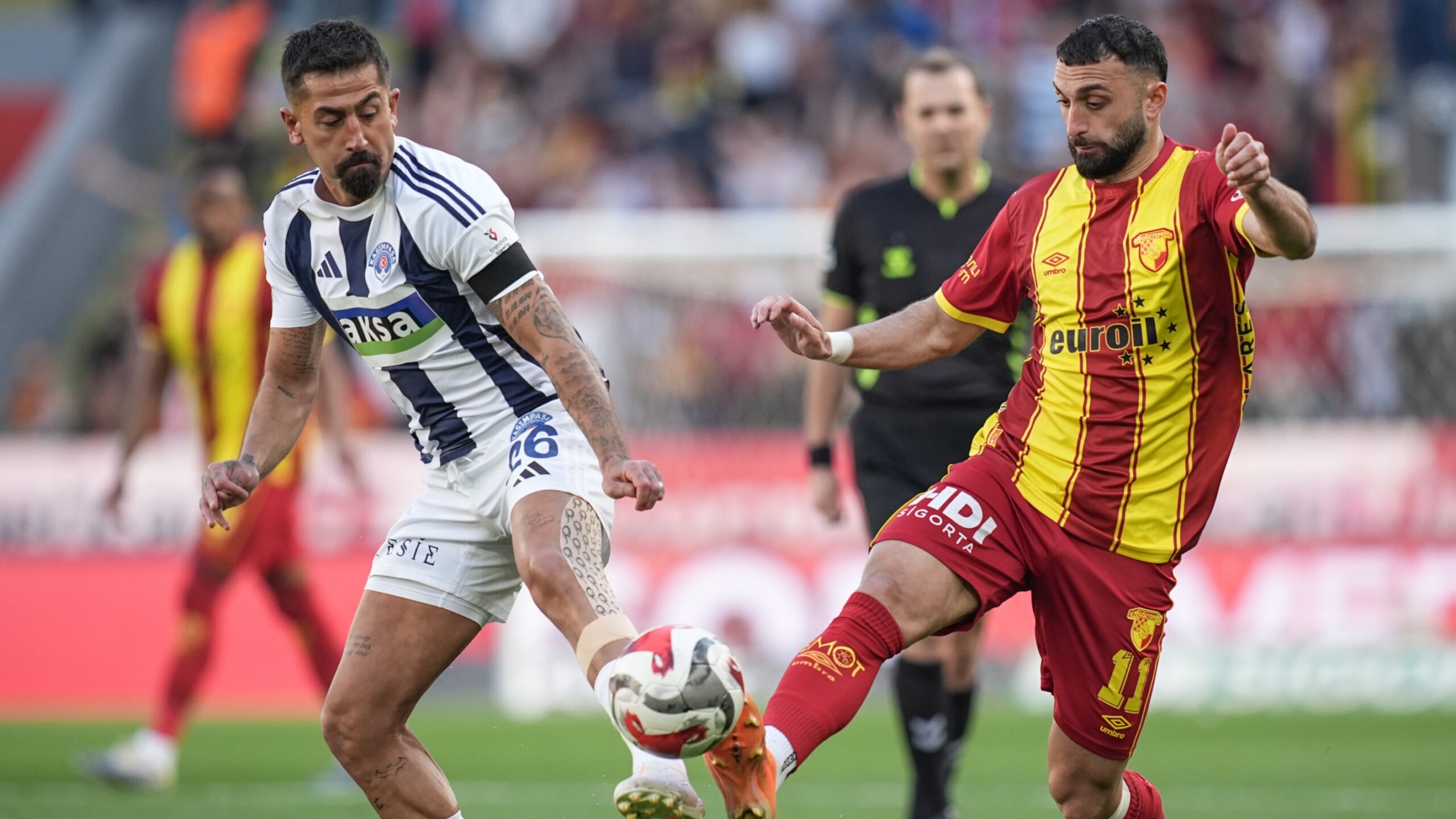 Süper Lig’de geri dönüşlerin maçı. Göztepe ile Kasımpaşa yenişemedi, düşme hattı karıştı
