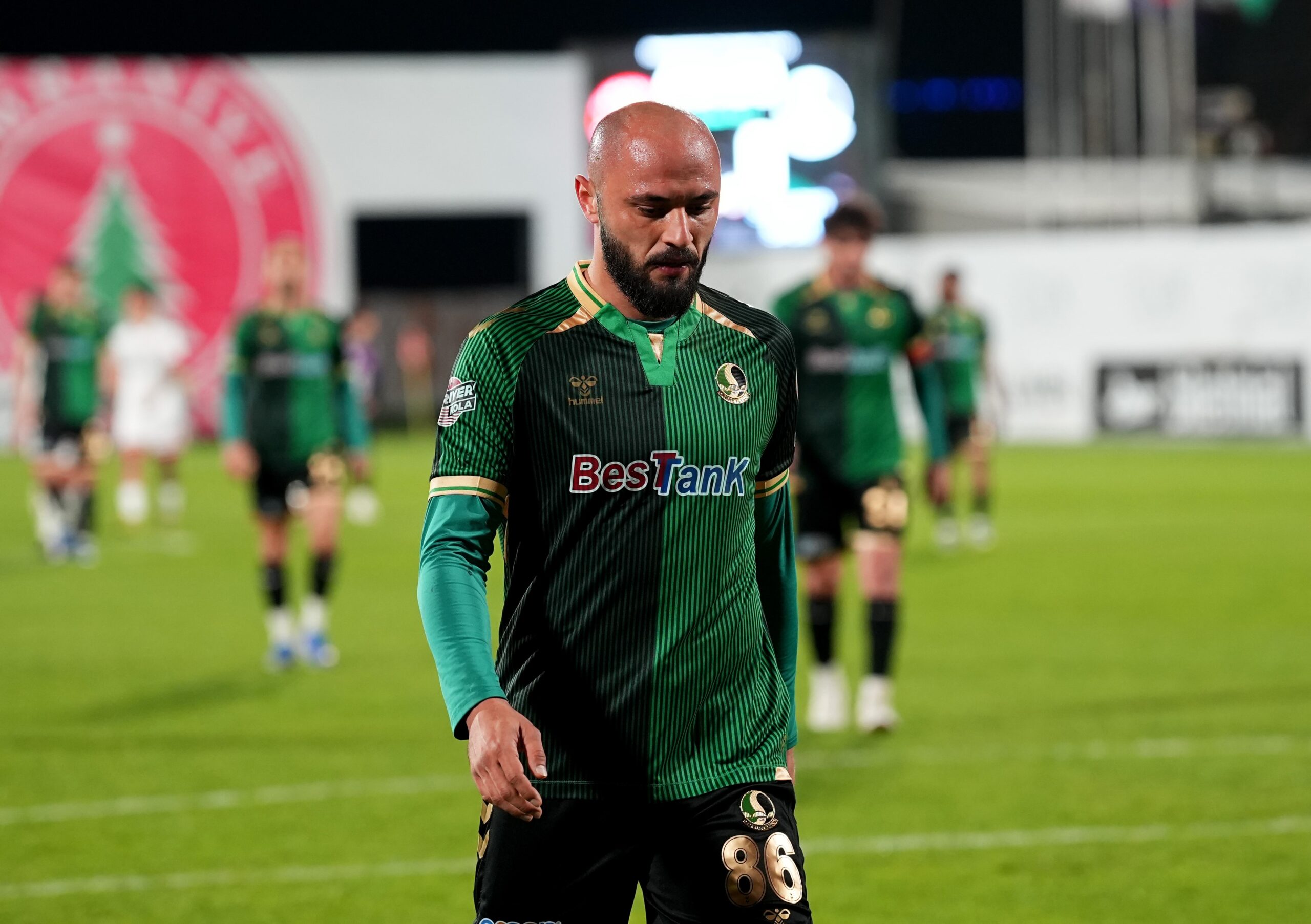 Süper Lig’in kapısından döndü, 2. Lig’e düştü. Sakaryaspor 1. Lig’e veda etti