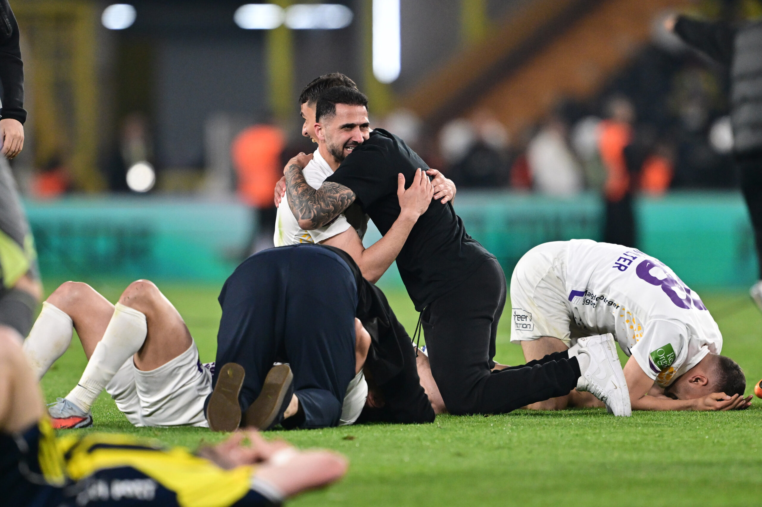 87. dakikada gol geldi, her şey değişti. Süper Lig’de mucize, büyük sevinç ve gözyaşları