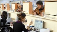 Arefe günü yarım gün mü, resmi tatil mi? Bugün bankalar, kargolar ve noterler açık mı, çalışıyor mu?