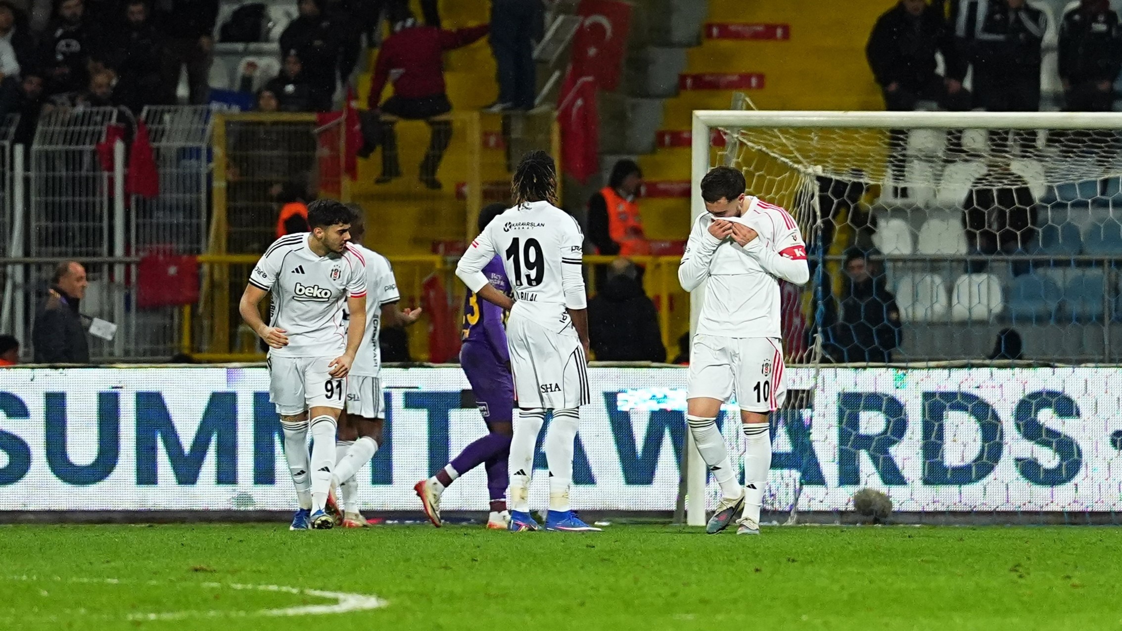 Beşiktaş’ta sezonun adı hayal kırıklığı