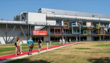 Bilgi Üniversitesi kapandı, YÖK’ten açıklama geldi. Öğrencilerin nakli nasıl olacak, yönetmelik ne diyor?