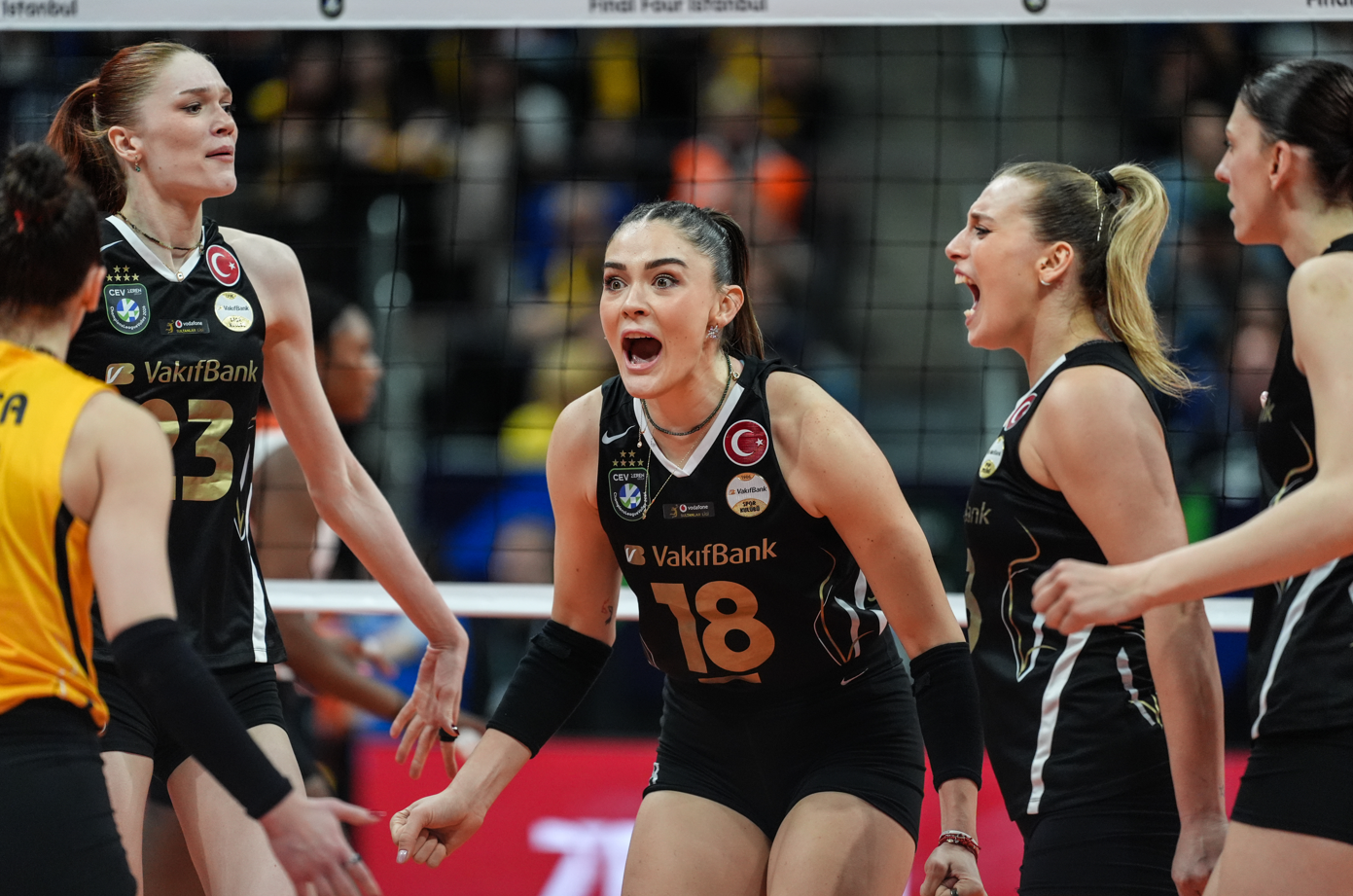 CEV Şampiyonlar Ligi’nde Türk finalini Vakıfbank kazandı