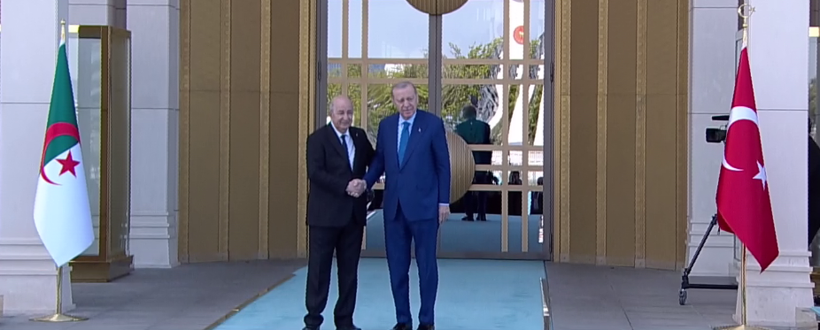 Cezayir Cumhurbaşkanı Tebbun Ankara’da. Cumhurbaşkanı Erdoğan resmi törenle karşıladı