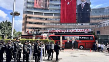 CHP Genel Merkezinde kavga: Özel Kılıçdaroğlu ile görüşmeyi anlattı