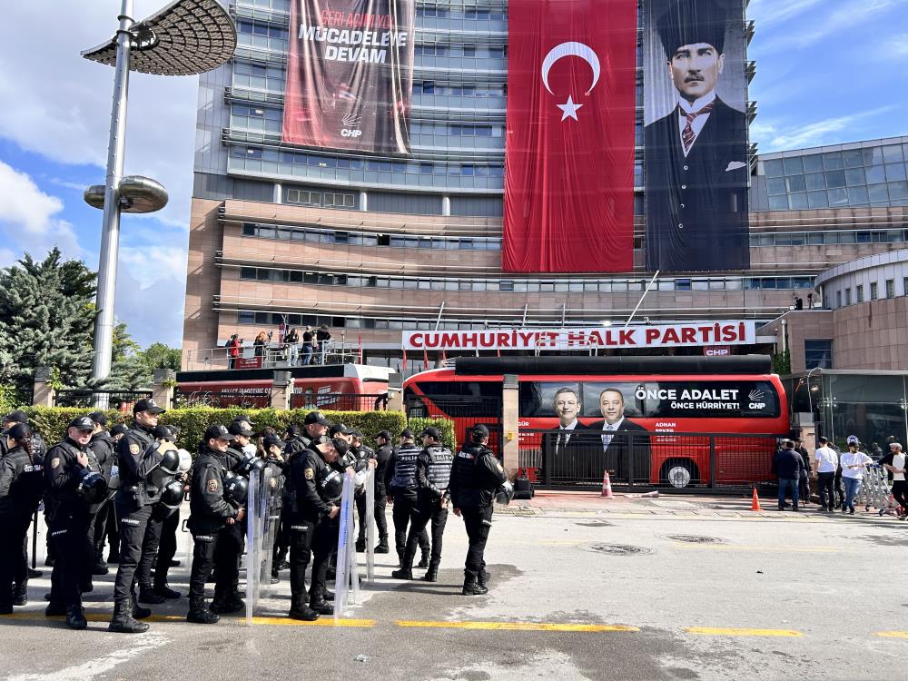 CHP Genel Merkezinde kavga: Özel Kılıçdaroğlu ile görüşmeyi anlattı