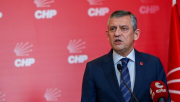 CHP Grup Başkanı seçilen Özgür Özel, kurultaya gidilmesi yönünde çağrı yaptı