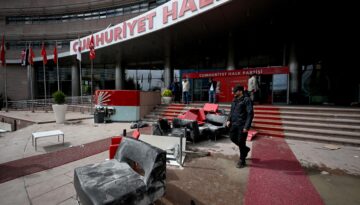 CHP’de tahliye krizi. Genel merkez savaş alanına döndü, başsavcılık soruşturma başlattı