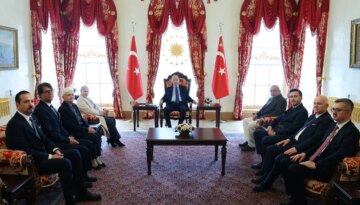 Cumhurbaşkanı Erdoğan, 27 Mayıs darbesi mağdurlarının ailelerini kabul etti