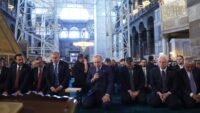 Cumhurbaşkanı Erdoğan Ayasofya’da: “Bu akşam İstanbul bir başka güzel olacak”