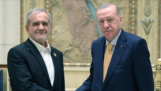 Cumhurbaşkanı Erdoğan, İranlı mevkidaşı Pezeşkiyan’la görüştü