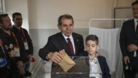 Galatasaray’da Dursun Özbek yeniden başkan