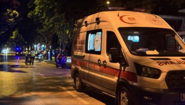 Refüje çarpan motokurye hayatını kaybetti