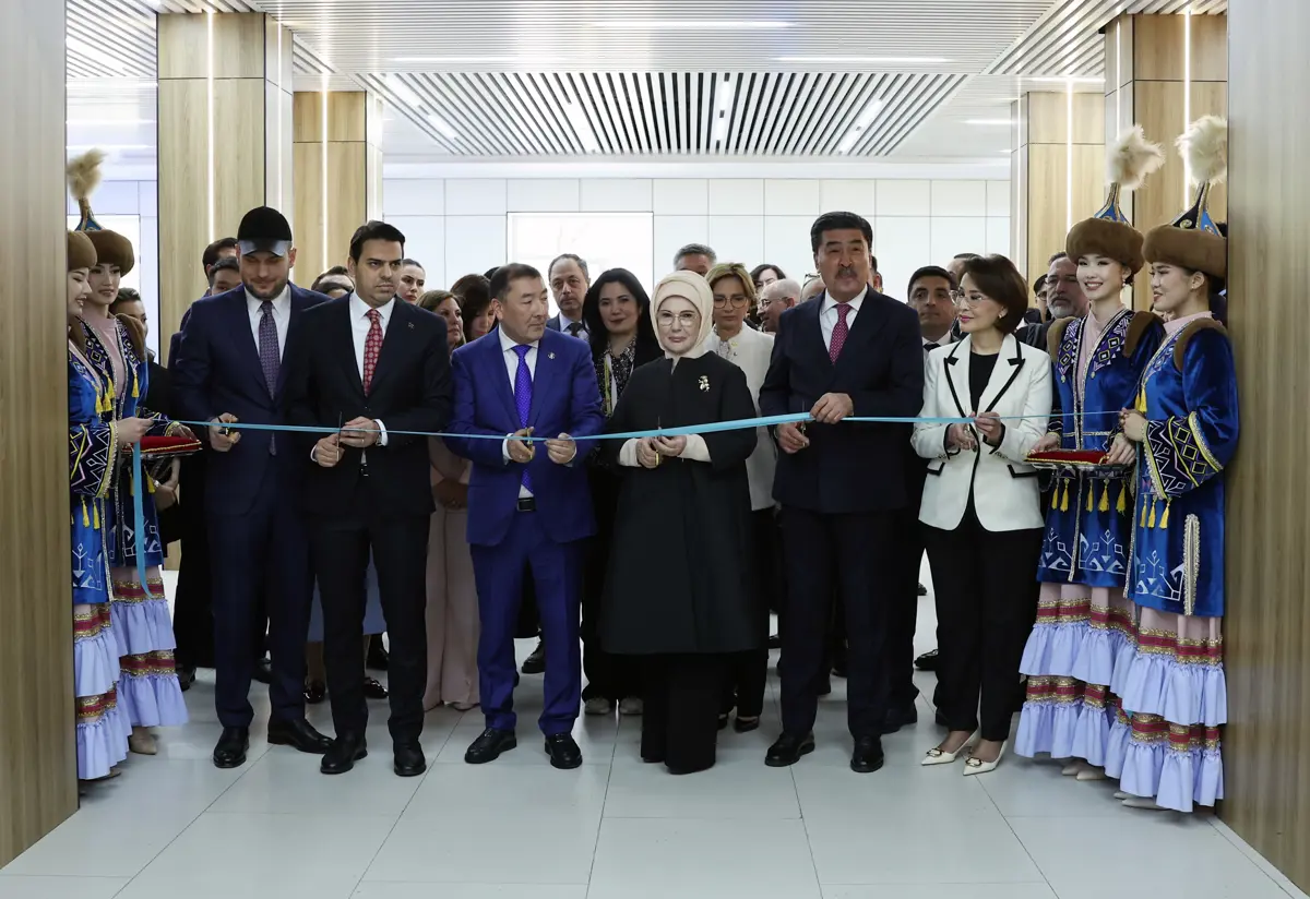 Sıfır Atık Projesi Kazakistan’da. Emine Erdoğan, Sıfır Atık Eğitim Laboratuvarı’nın açılışını yaptı