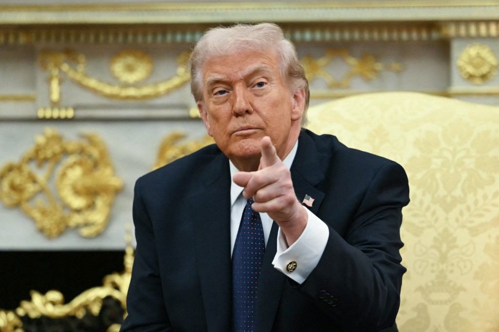 Trump’tan Küba’ya yeni tehdit. Castro hakkında iddianame hazırlandı
