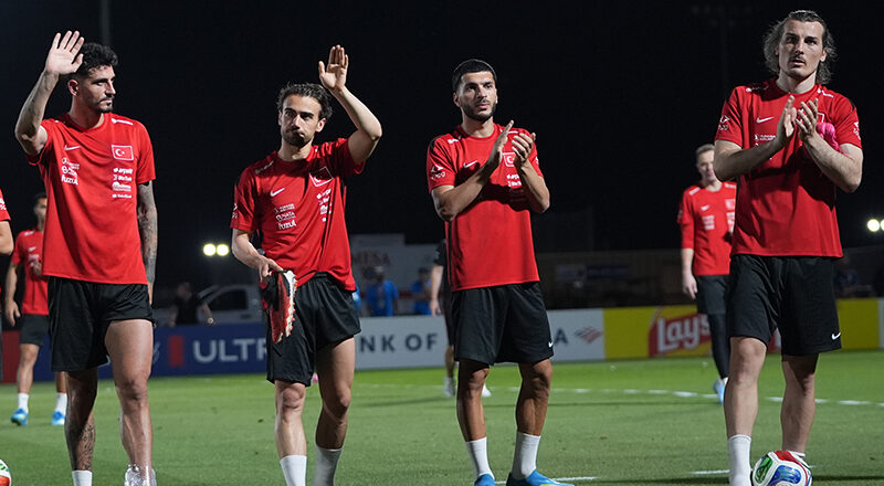 A Milli Takım’ın kamp yaptığı Arizona’da sıcak hava zorluyor. Öğle saatlerinde dışarı çıkılmıyor