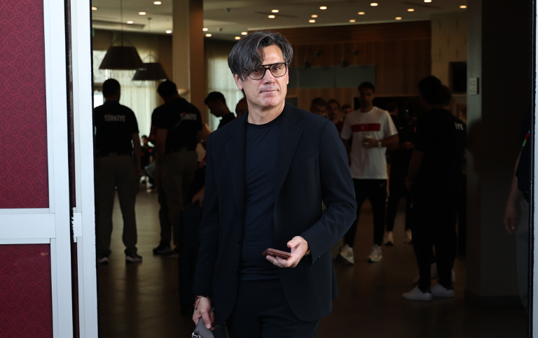 ABD’de Türk taraftarlardan Montella’ya tepki. “Evine git”