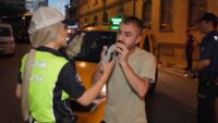 Alkollü yakalanan motosikletli: “Ehliyeti 4 gün önce aldım”
