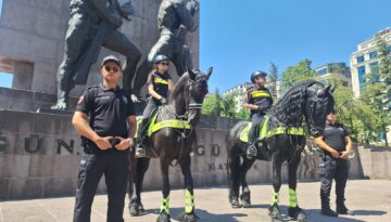 Ankara’da heybetli devriye. Atlı polisler sahada