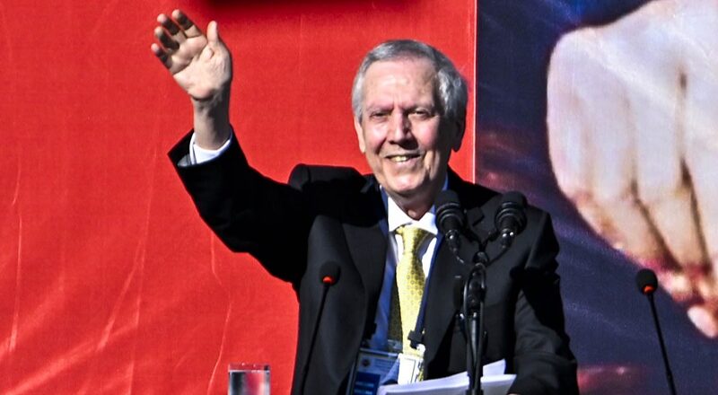 Aziz Yıldırım, iki transferi birden bitiriyor. Fenerbahçe’nin yeni golcüleri