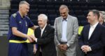 Aziz Yıldırım’dan maç öncesi basketbol takımına ziyaret