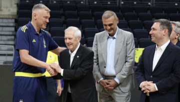 Aziz Yıldırım’dan maç öncesi basketbol takımına ziyaret