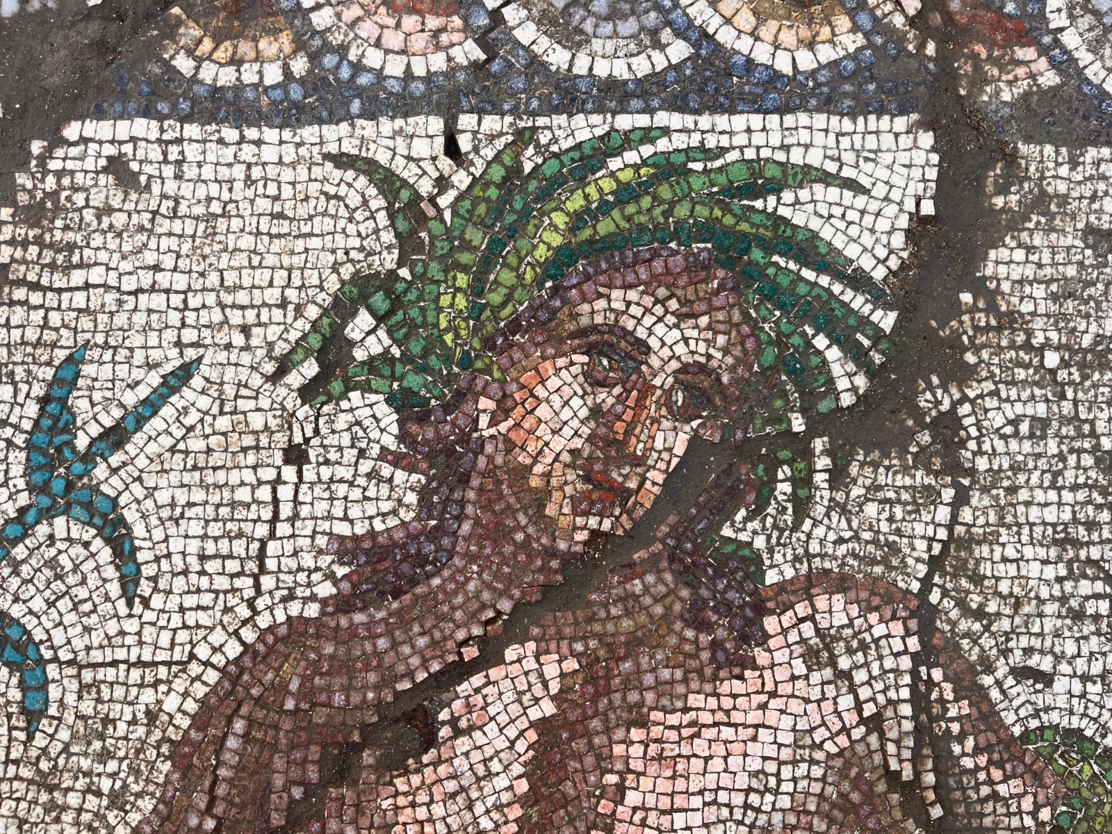 Bakan Ersoy’dan Aspendos müjdesi. Genç Eurymedon mozaiği ortaya çıkarıldı