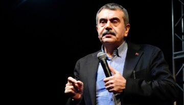 Bakan Tekin: Öğretmenlerin gelişimini desteklemek asli görevimiz