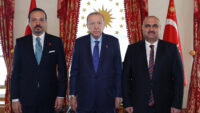 Cumhurbaşkanı Erdoğan, Kerkük Valisi ve Irak Türkmen Cephesi Başkanı Mehmet Seman Ağa’yı kabul etti