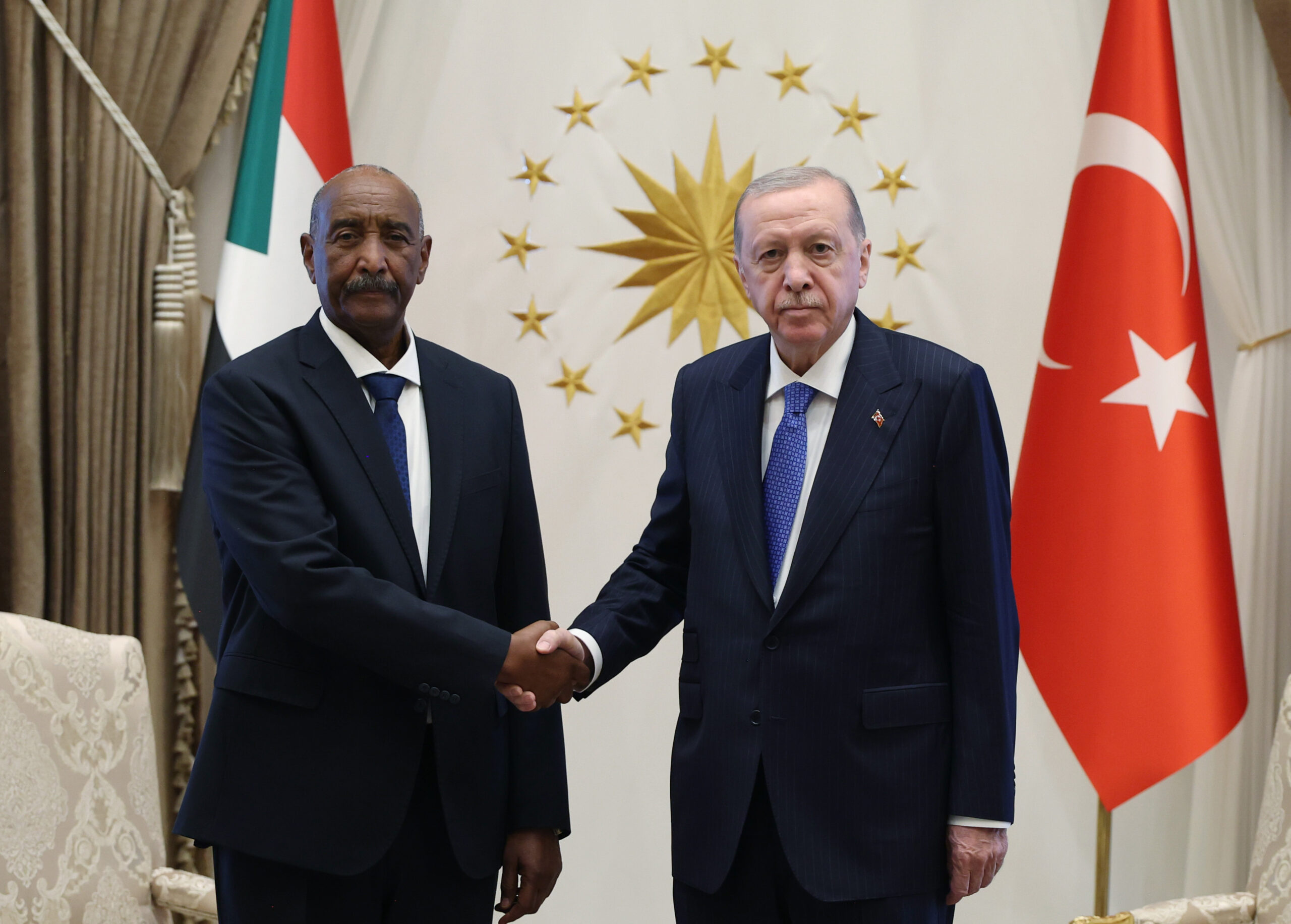 Cumhurbaşkanı Erdoğan, Sudan Egemenlik Konseyi Başkanı Burhan ile görüştü