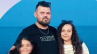 Eşini markette tüfekle vurmaya çalıştı, çalışanlar araya girince bıçakladı