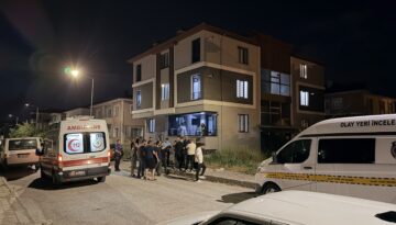 Eski eşi ile yanındaki kişiyi katledip teslim oldu