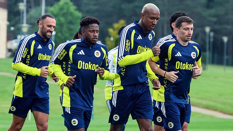 Fenerbahçe’de yeni sezon öncesi sakatlık. Yıldız isim antrenmanı yarıda bıraktı