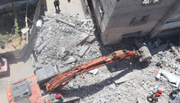 Gazze’de ikinci aşamaya geçildi. Enkaz altında binlerce Filistinlinin cenazesi aranıyor