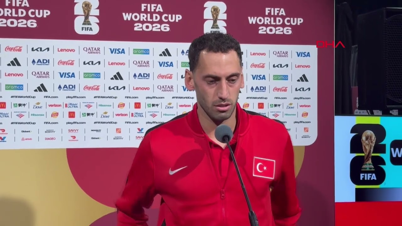 Hakan Çalhanoğlu: Önemli olan bu maçı en çabuk şekilde unutmak ve önümüzdeki iki maça bakmak