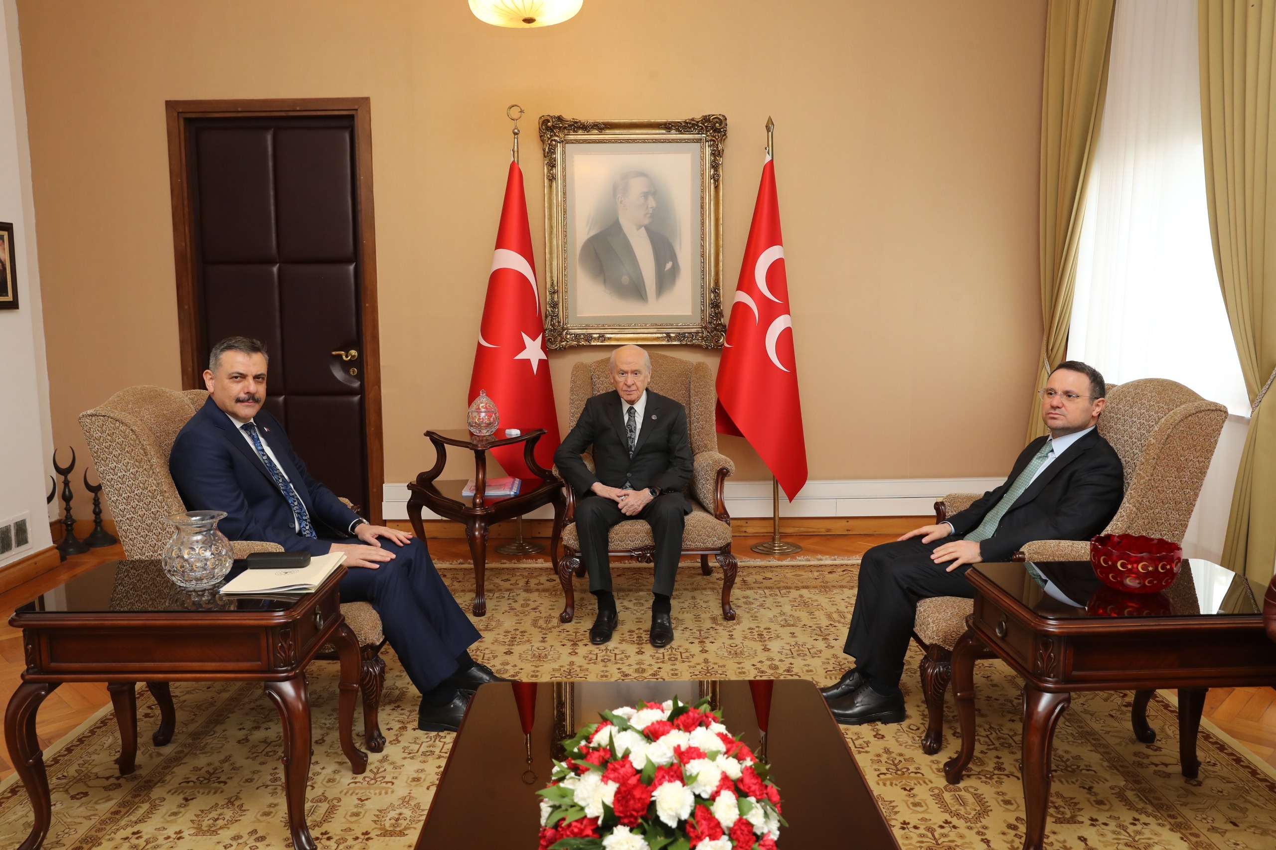 İçişleri Bakanı Çiftçi ve Adalet Bakanı Gürlek’ten Bahçeli’ye ziyaret