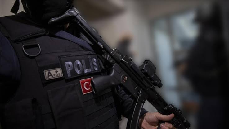 İstanbul’da MLKP operasyonu. Dergi üzerinden örgüte para aktarmışlar