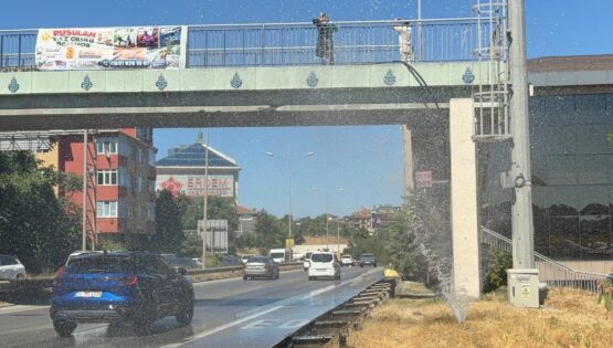 İstanbul’da sürücülerin su şaşkınlığı: Otoyolda trafik aksadı