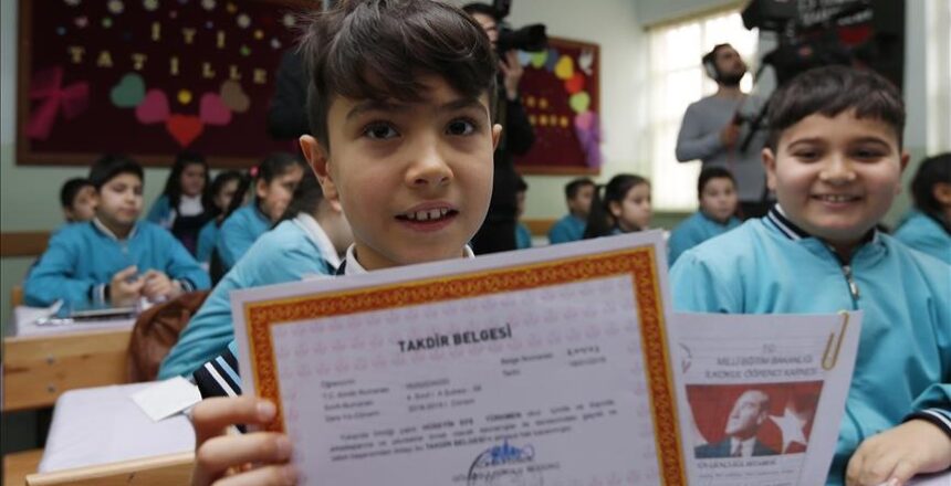 Karneler ne zaman, saat kaçta alınacak? 2026 karne günü tarihi