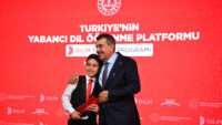 MEB’den yapay zeka ile İngilizce desteği. DİLİM kullanılma sunuldu