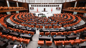 Meclis’te gündem yoğun. Sözleşmeli askerlere kamu istihdamı geliyor
