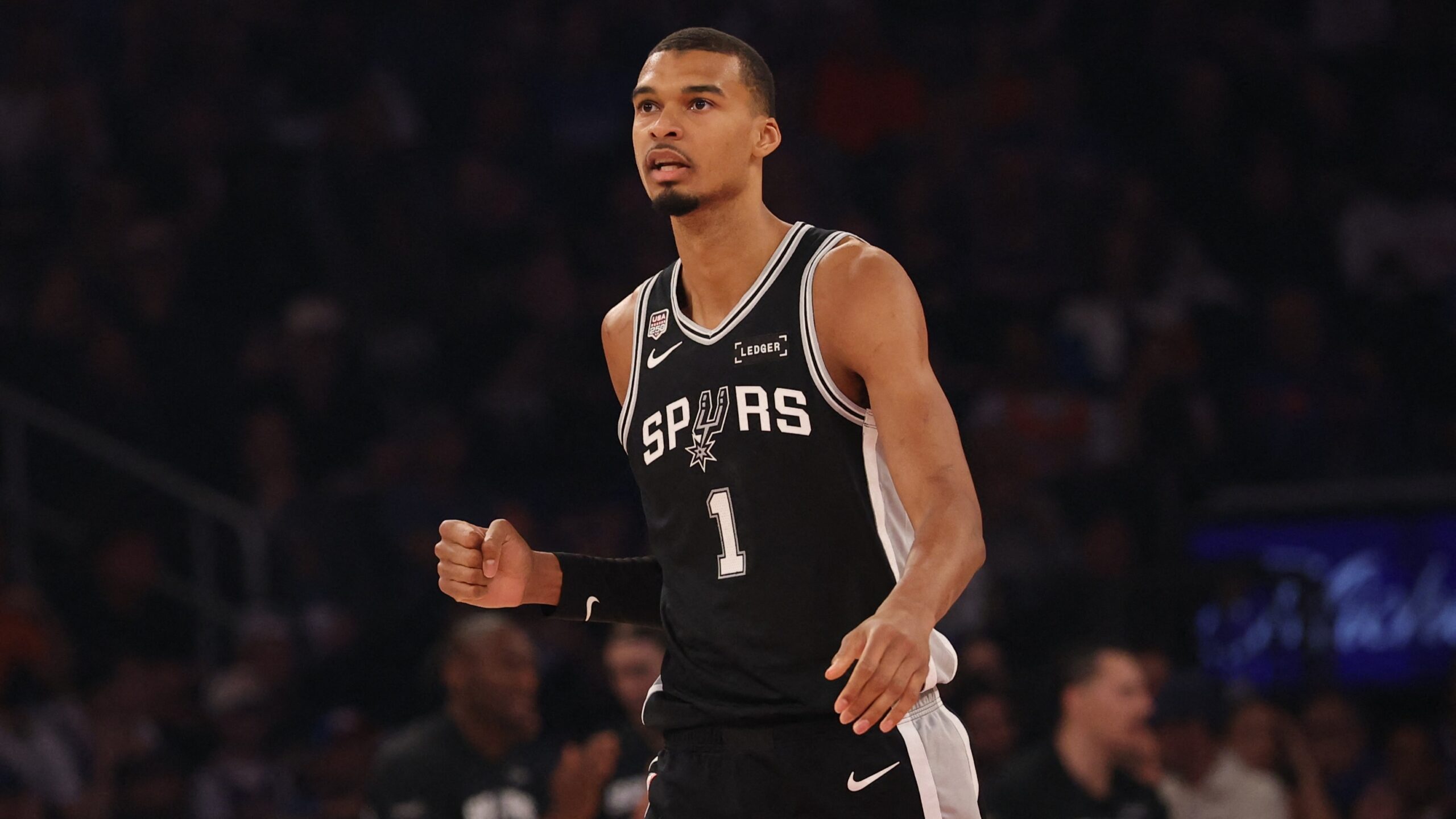 Spurs, NBA final serisini bırakmıyor. Durum 2-1’e geldi
