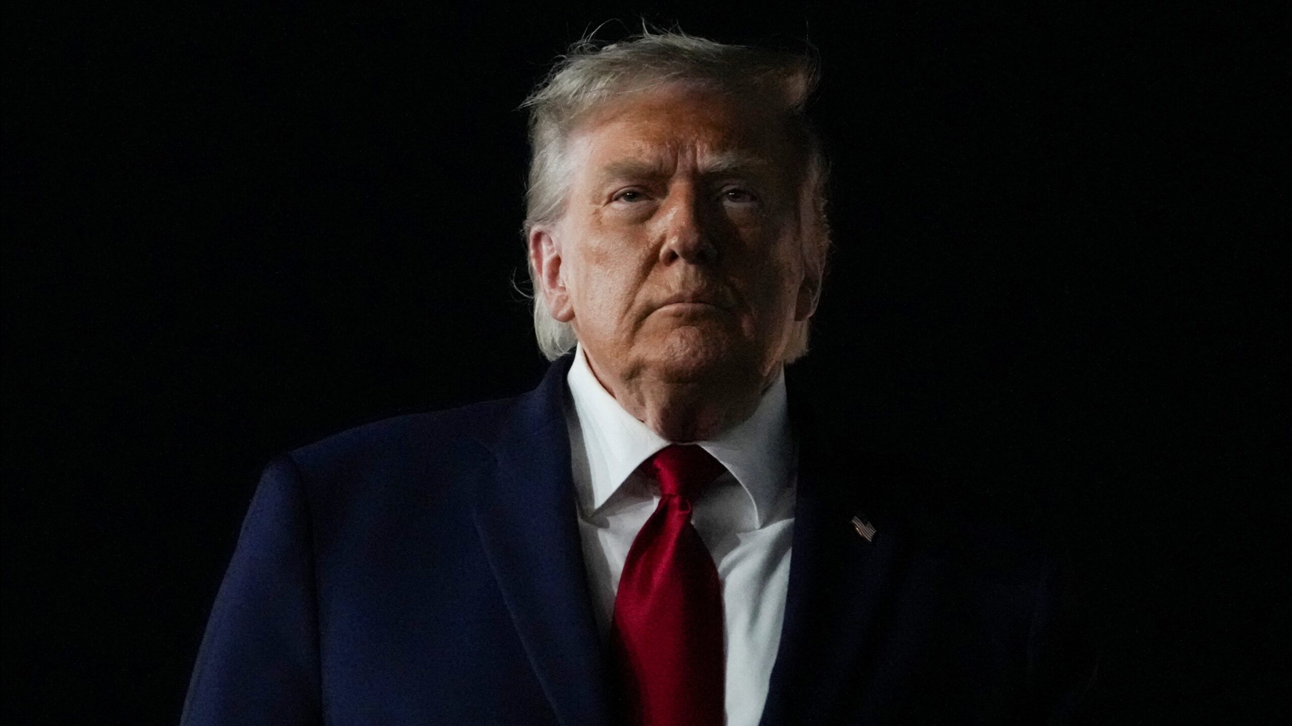Trump: Bu gece İran’ı çok sert vuracağız