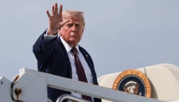 Trump: İran Hürmüz’den geçiş ücreti talep etmiyor