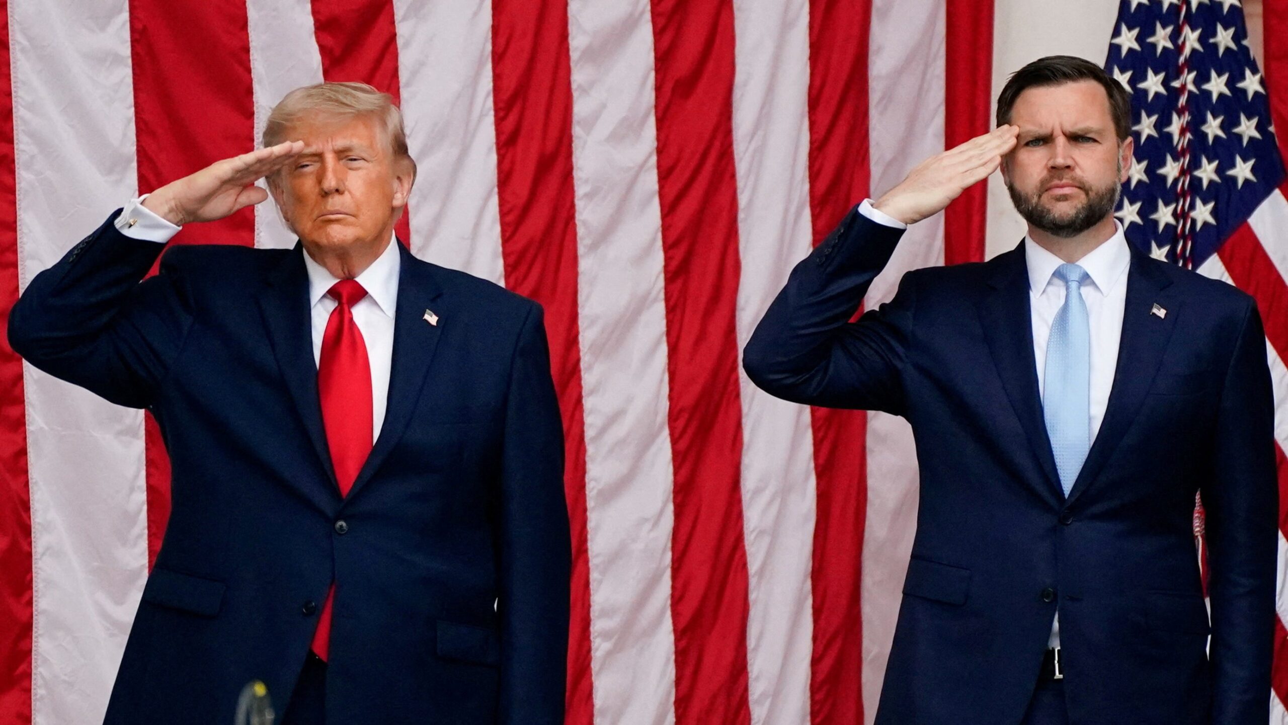 Trump’a İran darbesi. “Savaş yetkileri” tasarısı kabul edildi
