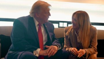 Trump’tan Meloni’ye fotoğraf göndermesi: “Tekrar arkadaş olmak istiyor”