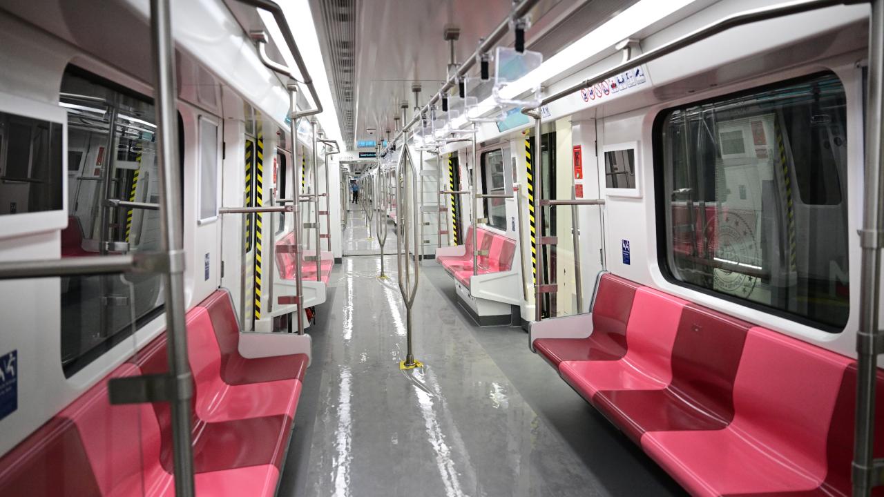 Türkiye’nin en uzun ve en hızlı metro hattı açıldı. Bir günde 10 binden fazla yolcu taşıdı