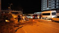 Yaralıyı kurtarmaya çalışanlara başka bir araç çarptı. 1’i ağır 6 kişi yaralandı