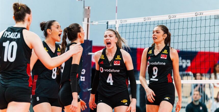 18 Yaş Altı Milli Kadın Voleybol Takımı finalde